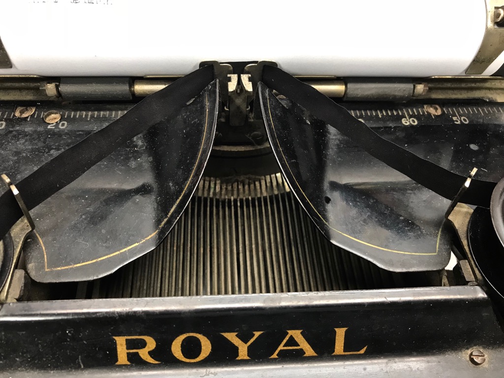 1907 Royal Standard Flatbed