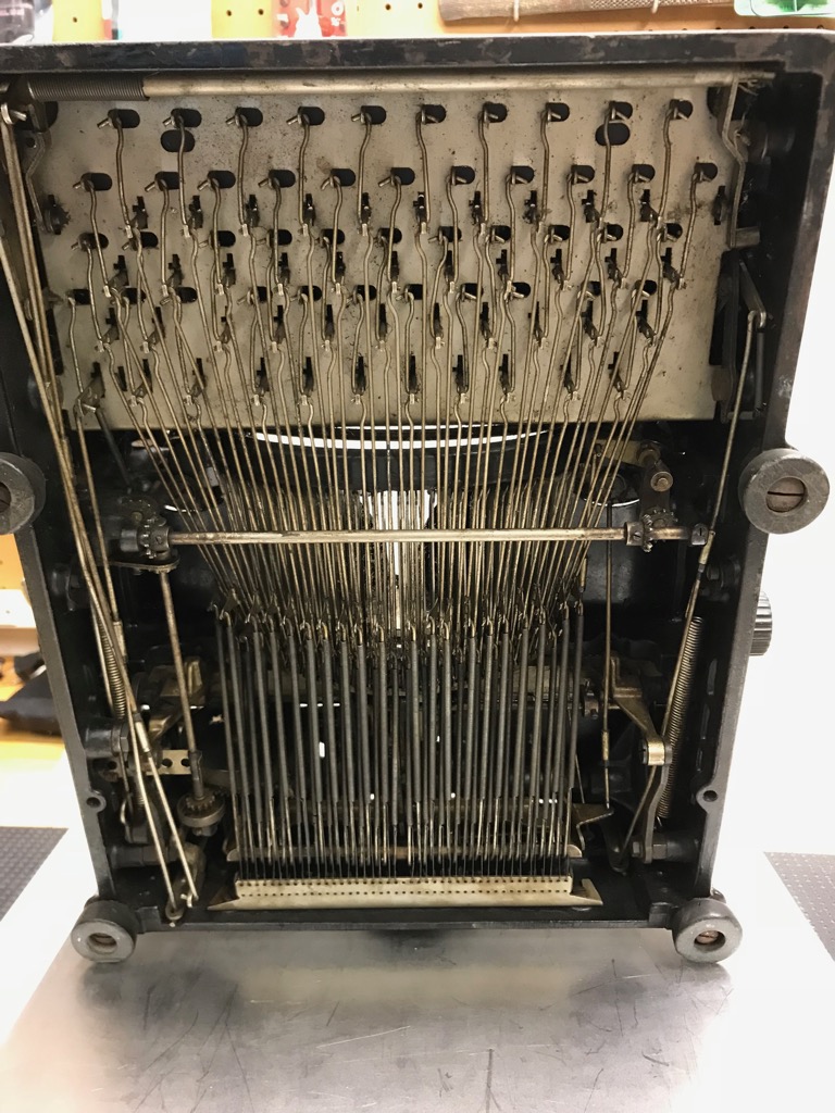 1912 Royal Standard Flatbed #5 sn 126557-5