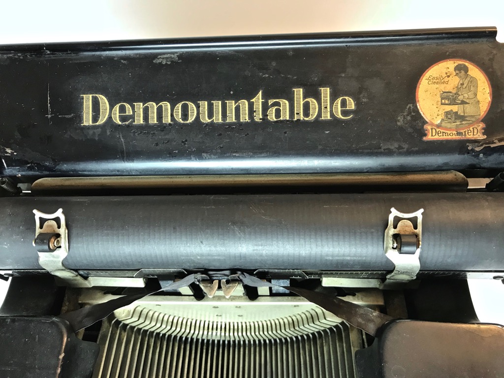 1924 Demountable decals