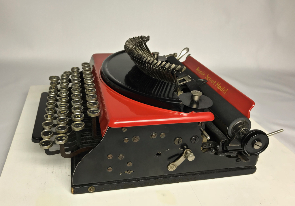 Right side view with keys raised into typing position