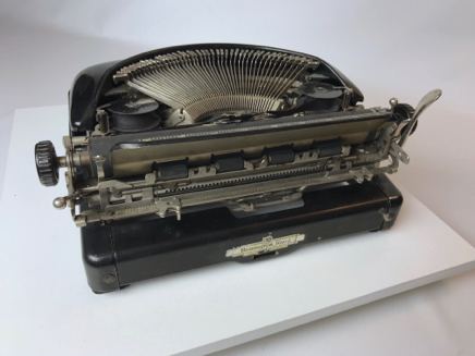 1936-Remington-Portable-Streamline-#52018-07-30-11-05-57.jpg