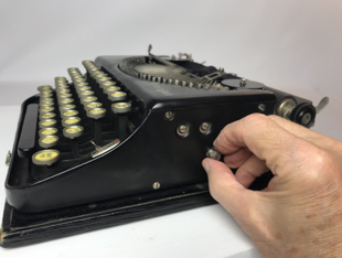 1923-Remington-Portable1-2018-08-21-15-52-48.jpg