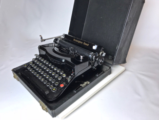 1934 Remington Rand Portable #12018-02-20-17-45-29.jpg