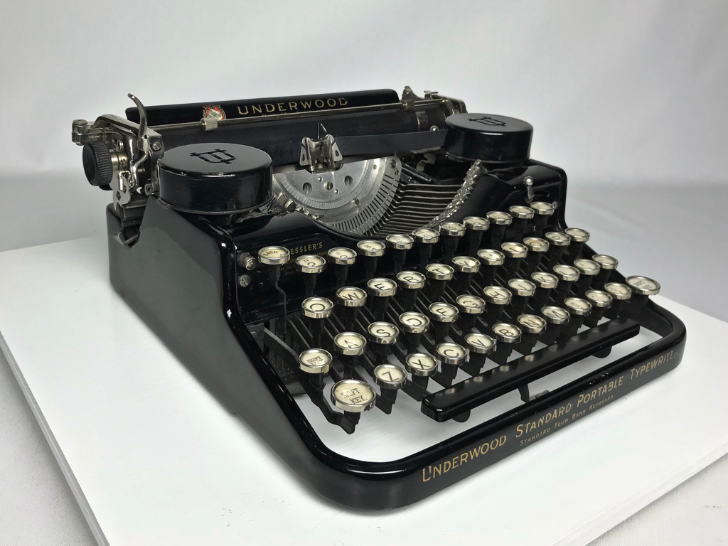 1930 Underwood Standard 4-Row Portable